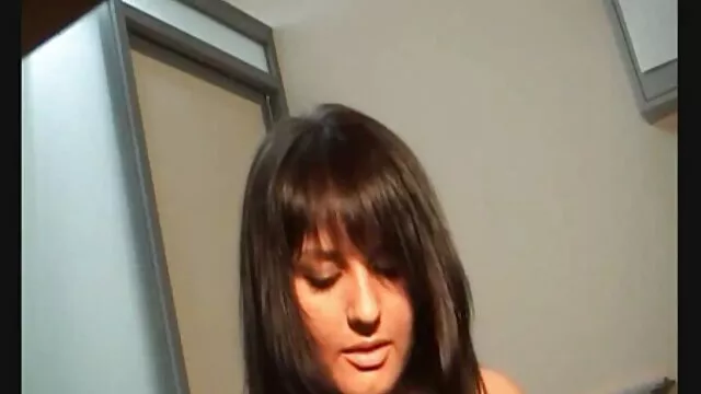 XXX geen registratie  Dude die op sexfilmpjes vagina camera filmt hoe je banaan een maagd een meisje scheurt