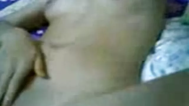 XXX geen registratie  Leuke blonde magische student in het zwembad. sexfilmpjes voor vrouwen