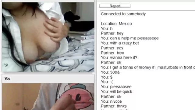 XXX geen registratie  Zwarte kat streelde haar zachte vriendje vriendin amateur sex filmpjes in het bubbelbad.