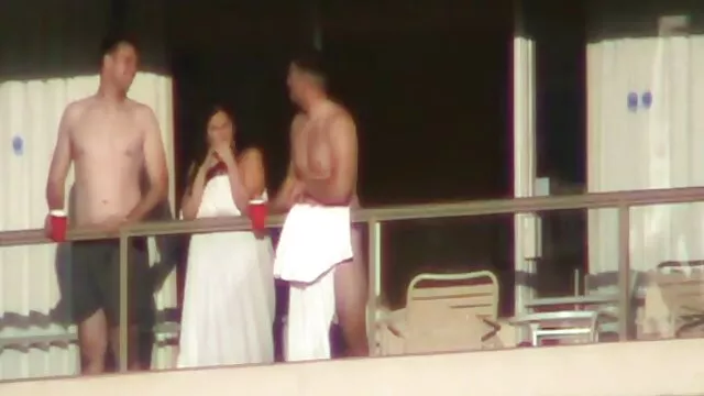 XXX geen registratie  Zelfgemaakte pornosessie met gratis lesbische sex filmpjes mijn zus alleen