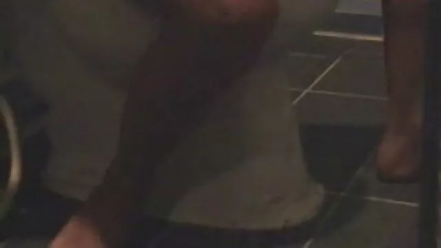 XXX geen registratie  Mannen lijden bi sex filmpjes aan het dragen van ondergoed in het bijzijn van zijn vrouw