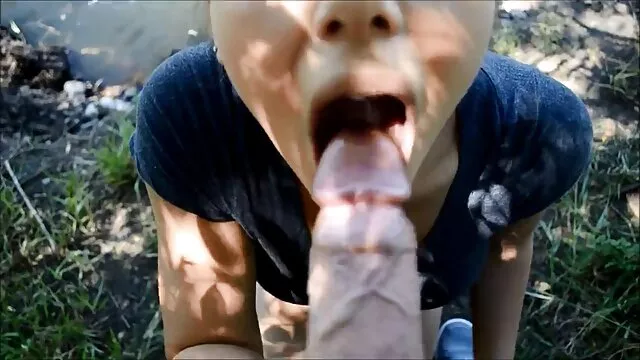 XXX geen registratie  Camera in het homo sexfilmpjes openbaar toilet en naakte meisjes