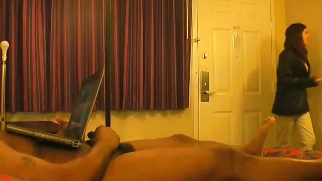 XXX geen registratie  Lesbische online sexfilmpjes Russische dingen in de kont vriendin