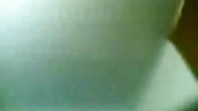 XXX geen registratie  Wrijf haar rug en lik haar sexfilmpjes amateur vagina.